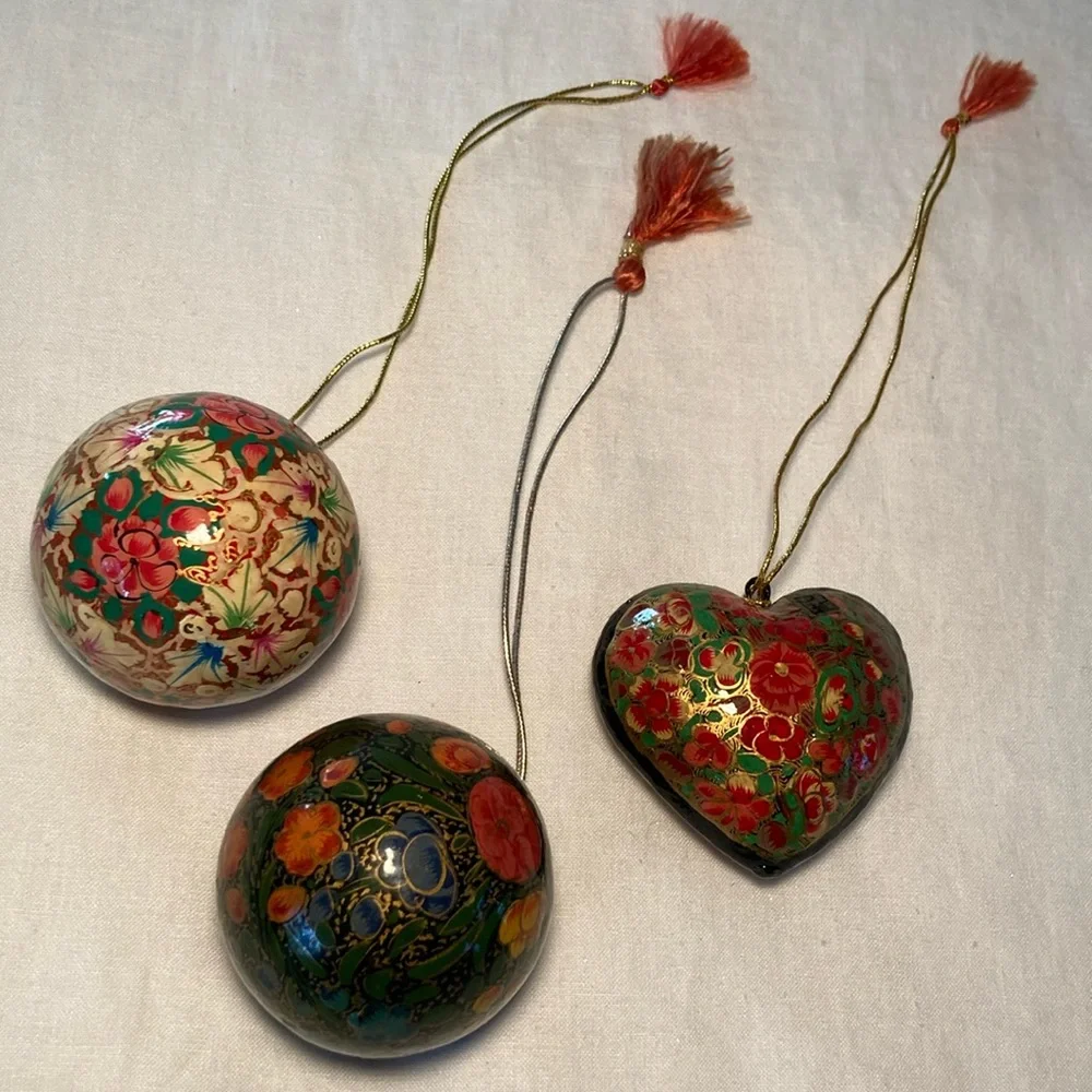 Kasmir Art Paper mache ornaments tassel hand painted - Picture 2 of 16